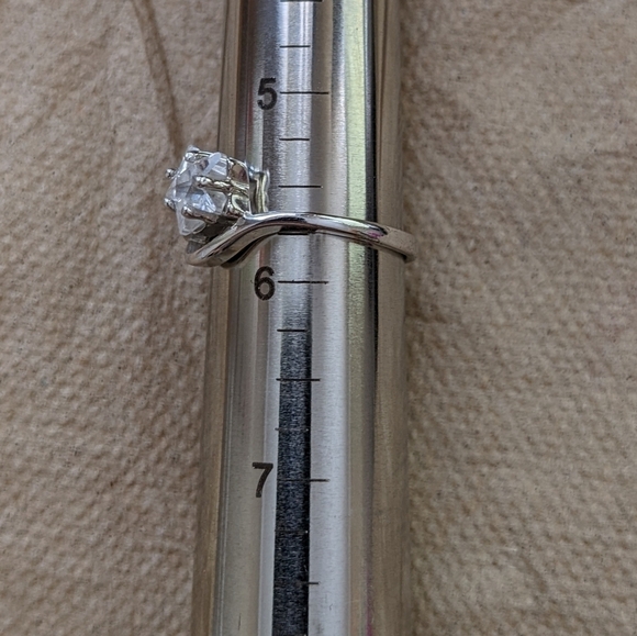 Elegant Crystal & Silver Rings (x4) - Picture 7 of 10